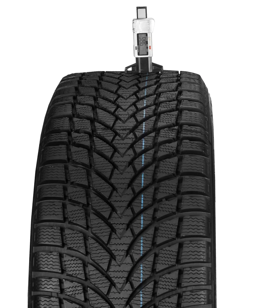 235/50R18 opona bieżnikowana TARGUM SNOWSUVER 3 97H