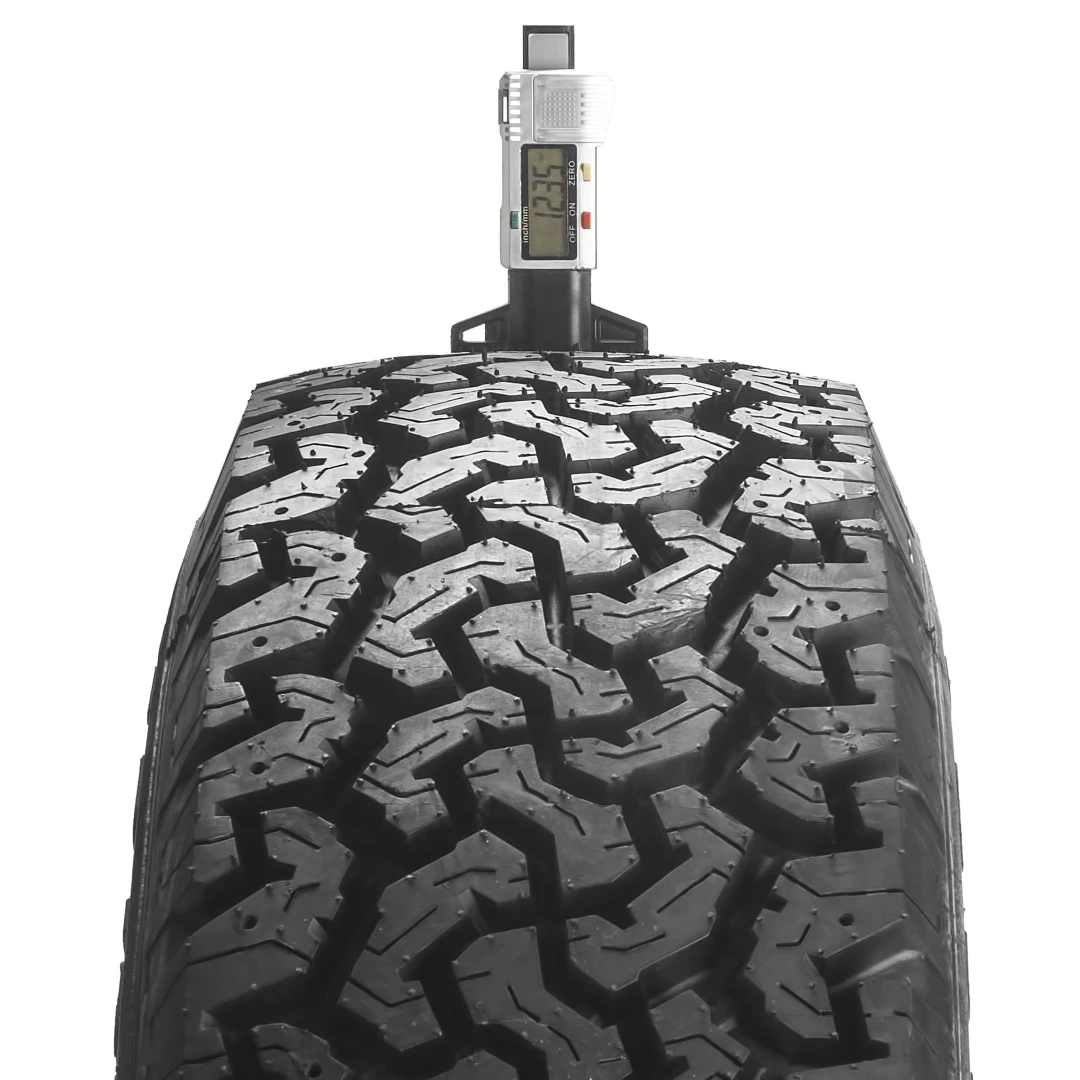 235/65R17 opona bieżnikowana MARKGUM AT  104Q