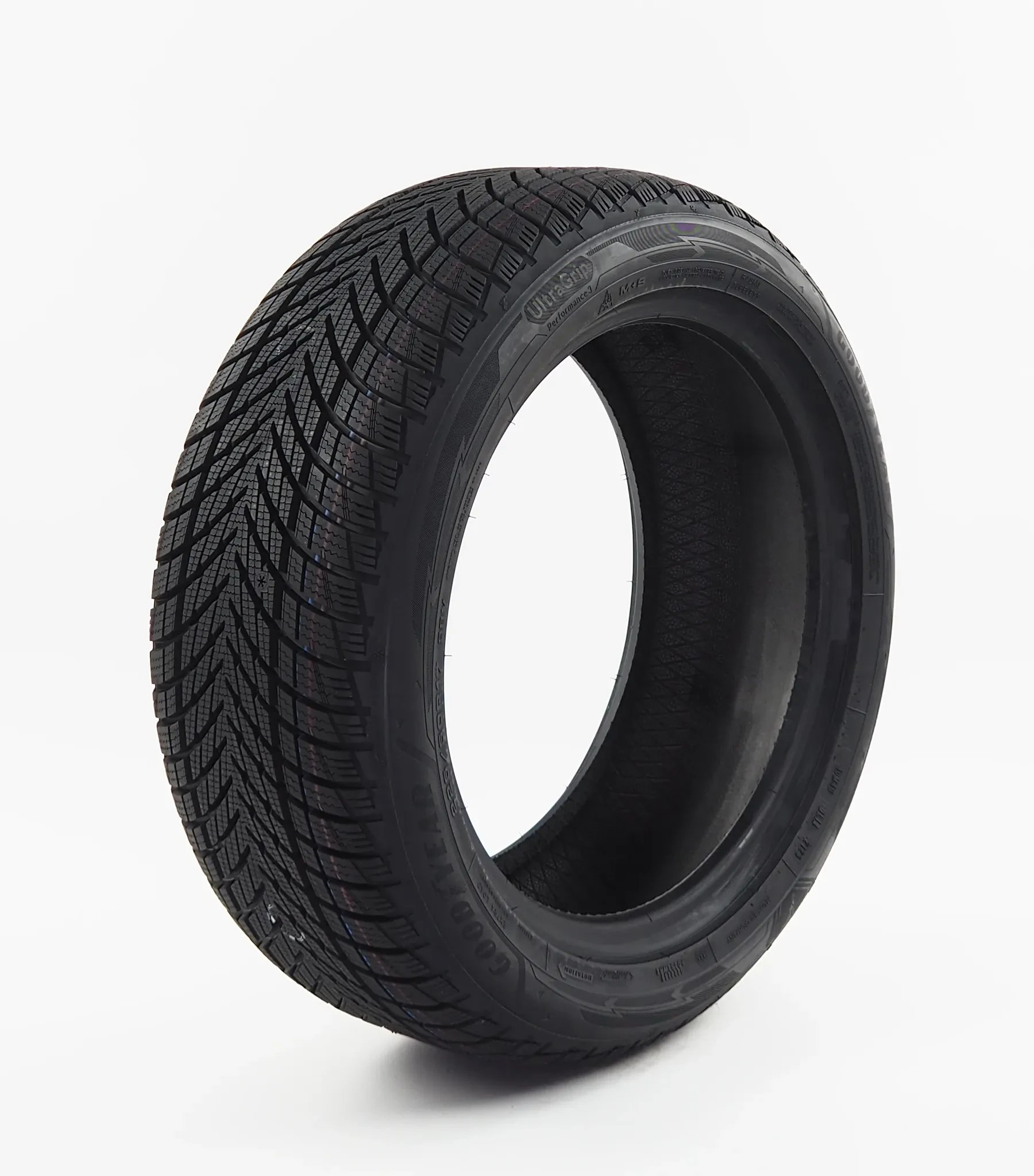 215/50R19 opona GOODYEAR ULTRAGRIP PERFORMANCE 3 XL (+) 97()H(0)