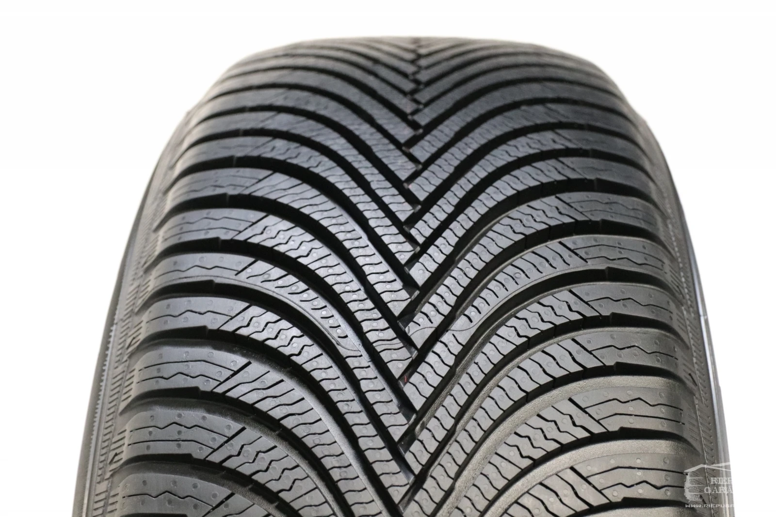 225/55R17 opona MICHELIN ALPIN 5 * MO 97H