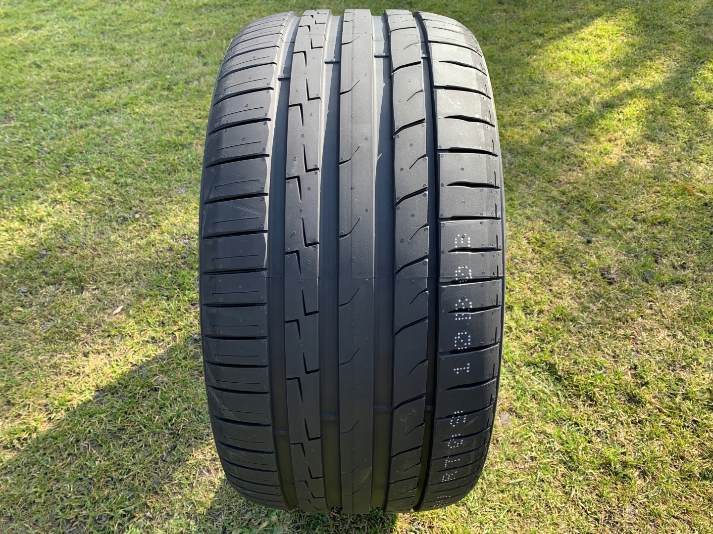 SAILUN ATREZZO ZSR 225/35R19 凍え 88W 2本